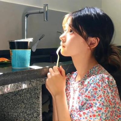卡美拉万岁